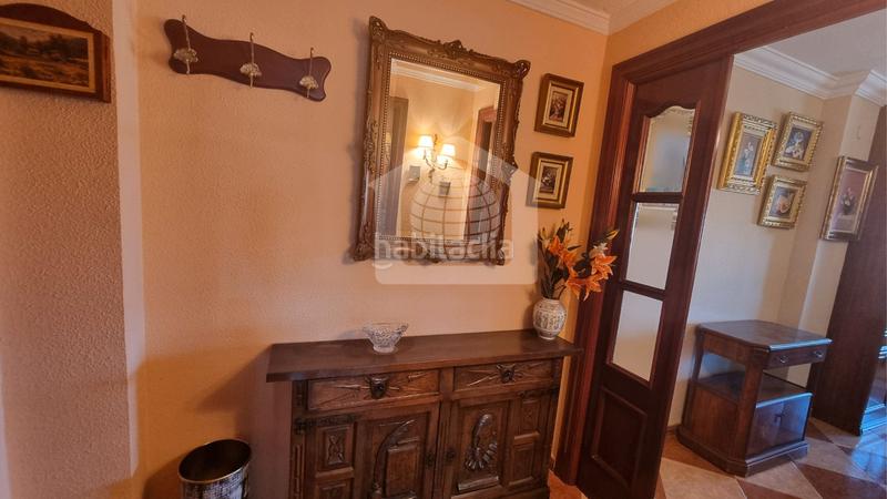 Foto e6103a80-027e-43ae-81db-aa59cde5f649. Piso  en venta en calle simeón giménez reyna en Málaga