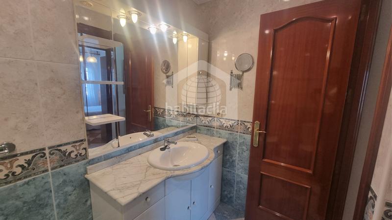 Foto fb0be6e4-1cd7-4dd7-b23b-871645a6f063. Piso  en venta en calle simeón giménez reyna en Málaga