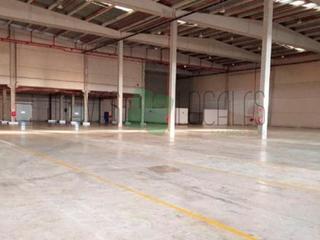 Location Bâtiment à usage industriel à Alovera. Alquiler de nave logística en alovera