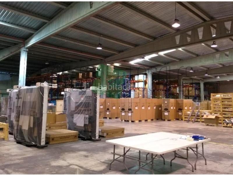 Foto 611f6996-5480-4635-95a0-1a0814aa78de. Lloguer nau industrial a El Barral Ferial Coslada