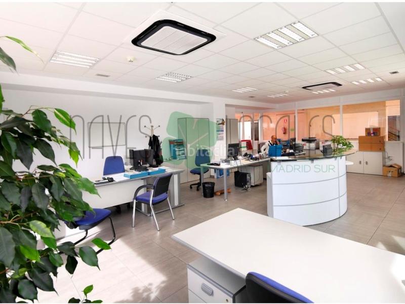 Foto 1b5c876d-67f3-4f18-8fca-9aeecd9151bb. Rent industrial building in El Barral Ferial Coslada