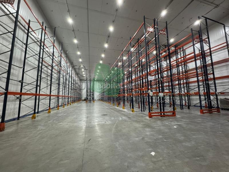 Foto 07ea95c9-5bb2-418c-8a41-4acfb9d91c3b. Affitto capannone industriale in Estación Valdemoro