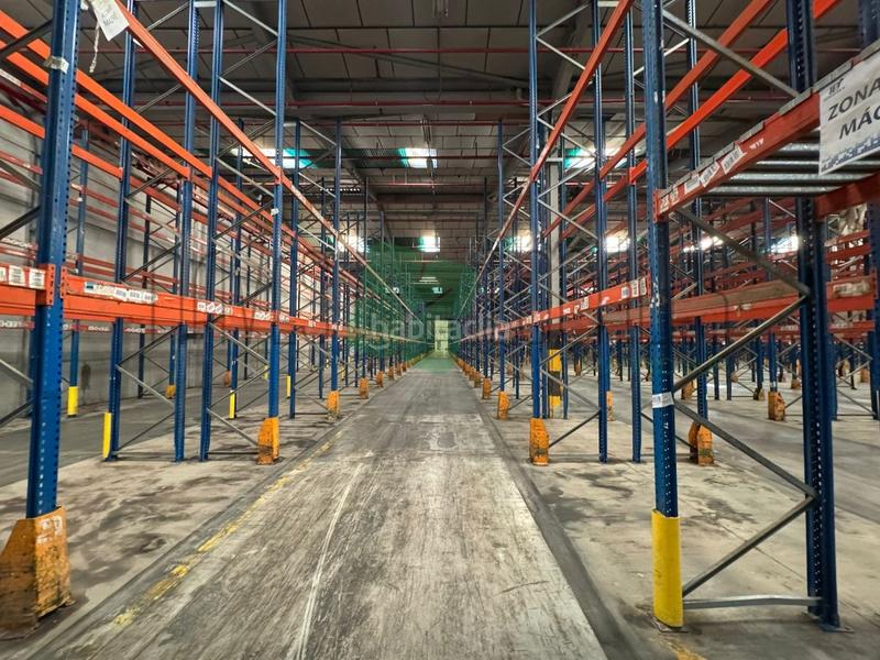 Foto 05764456-1877-442b-8923-f3664ed69604. Affitto capannone industriale in Estación Valdemoro