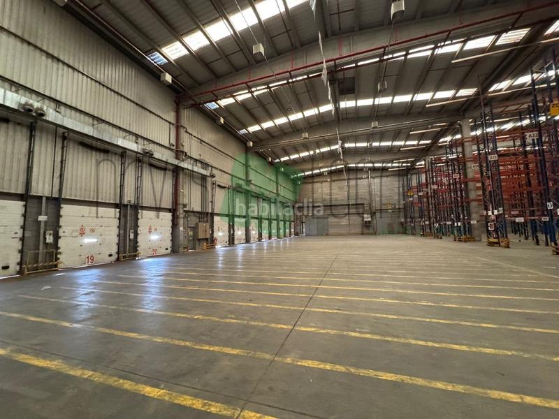 Foto 29a6671d-fb53-4794-8f44-c14ef26de785. Miete fabrikhalle in Estación Valdemoro