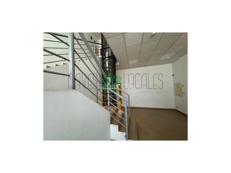 Foto b0dda805-b14d-4e8d-abf2-ca10b71ce2e8. Alquiler nave industrial alquiler de nave industrial en el polígono industrial la cantueña en Fuenlabrada