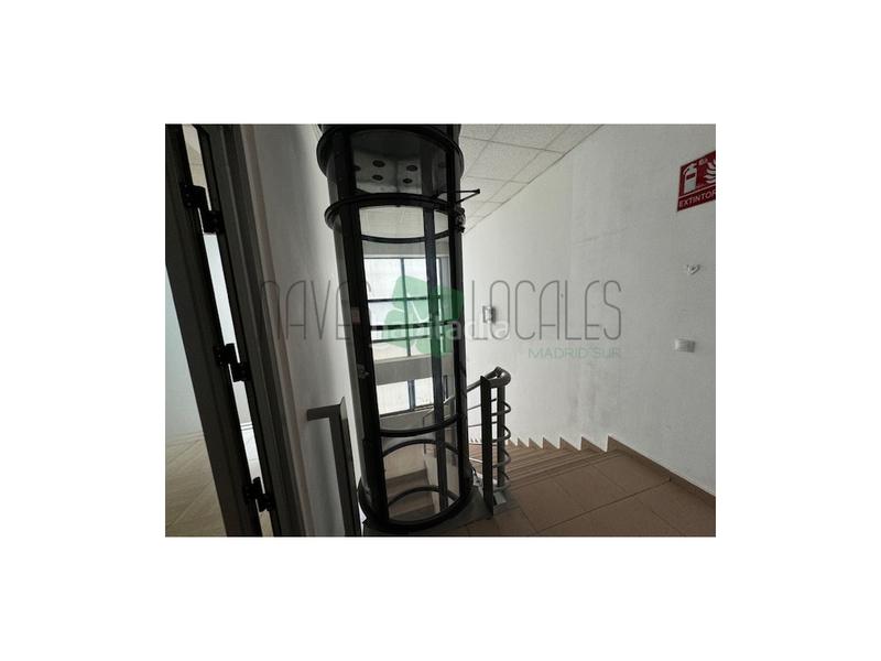 Foto 83359d47-5cb5-47f4-a10e-0b272c7c2120. Rent industrial building in Sudeste Industrial Fuenlabrada