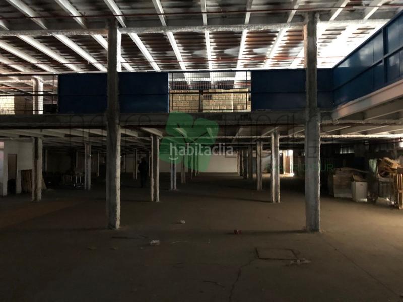 Foto b4e277a0-48a0-45f2-9ee5-0860630f9f37. Alquiler nave industrial alquiler de nave industrial situada , en el polígono industrial nuestra señora de butarque en Leganés