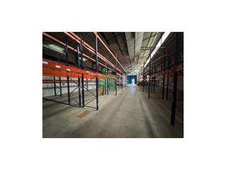 Rent Industrial building  Calle rio ter. Alquiler de nave industrial en pinto en el polígono industrial l