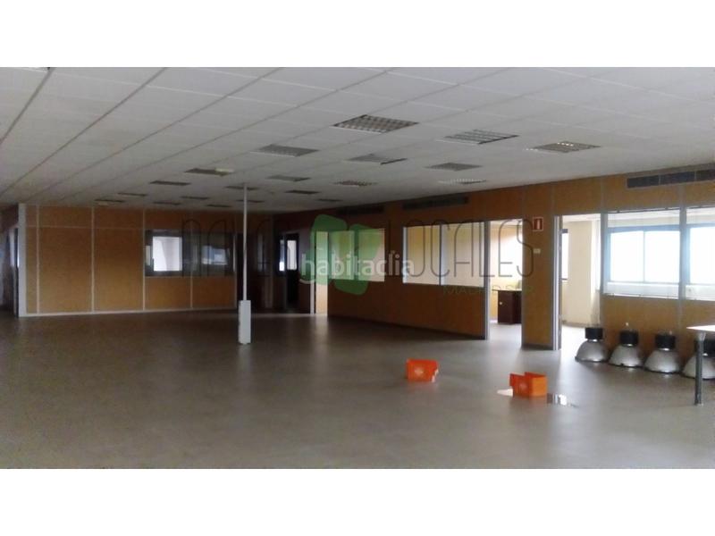 Foto 16c8885d-dac2-4ed8-adf0-978c9031581c. Fabrikhalle in El Soto Móstoles