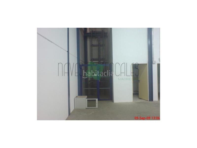 Foto ddfb1eca-995b-4725-8c32-05ae35f82265. Nave industrial venta de nave industrial , en el polígono industrial prado overa en Leganés