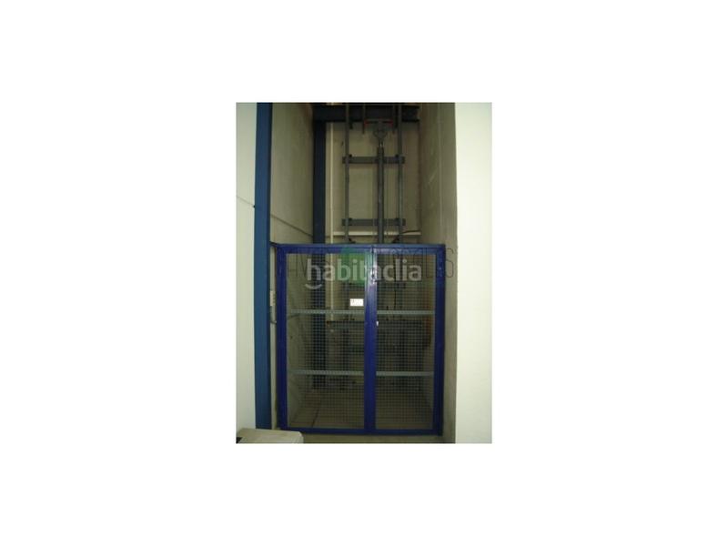 Foto e2037d94-2b7c-4382-be16-796b1c13fc50. Nave industrial venta de nave industrial , en el polígono industrial prado overa en Leganés