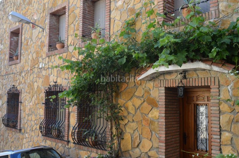 Foto 0f83a8cf-caa2-4c18-80ae-9286b73189c9. Casa amb aparcament a Vilella Alta (La)