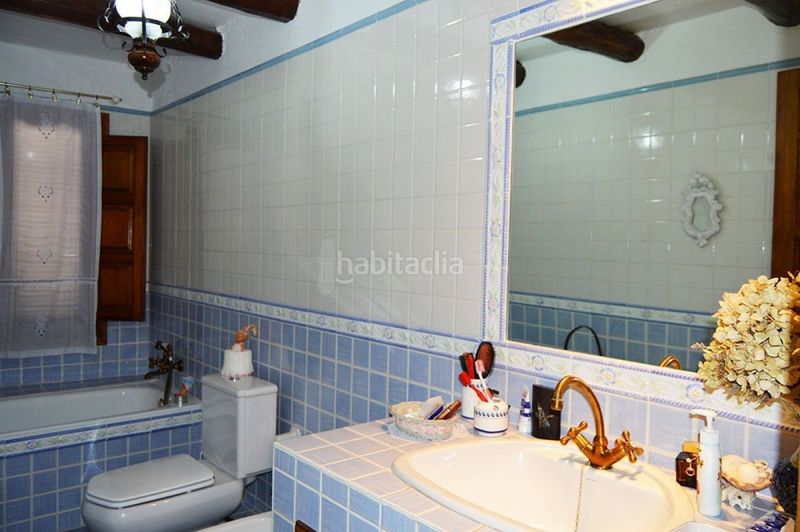 Foto effcc8d6-c51c-4317-9102-19ddb8387d9e. Casa amb aparcament a Vilella Alta (La)