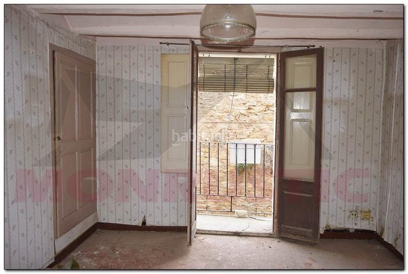 Foto 272851a5-3d48-43cd-b563-57b9766445c5. Maison avec parking dans Sarral