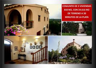 Haus in Catllar (El). Conjunto de 3 viviendas con 810 m2,rodeado de 24.616 m2 de terre
