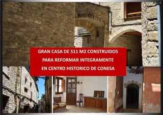 House in Conesa. Gran casa 511 m2 en venta, para reformar integramente, con 2 sal