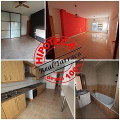 Appartement à Valls. Piso en venta con hipoteca 100 aporta solamente los gastos de co