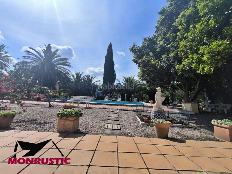 Foto 680f2135-7ef9-446c-b40a-0e1309923321. Masia amb piscina a Valls