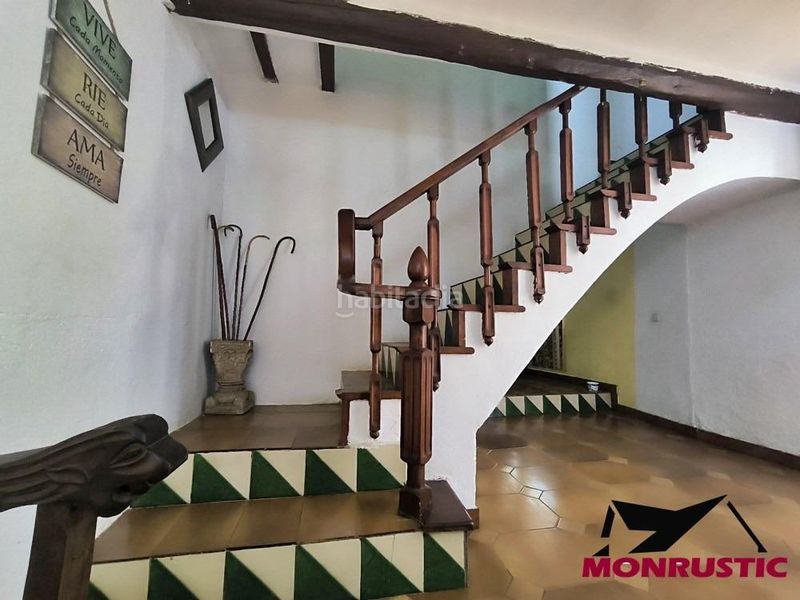 Foto 866225ea-b7b8-4cb3-b718-6c2eb37351b1. Masia amb piscina a Valls
