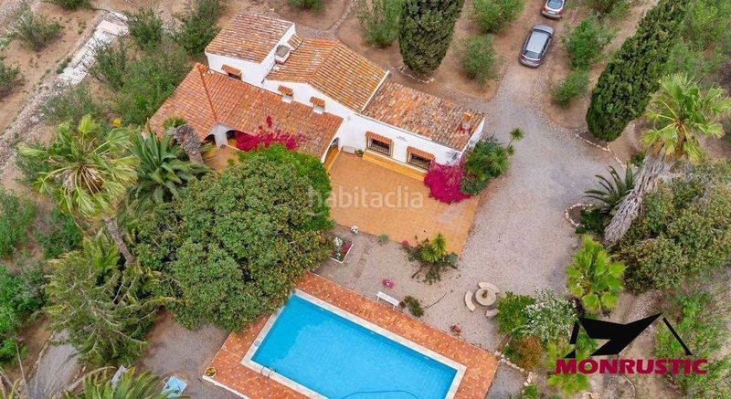 Foto a5ae87a2-ddee-494d-8f2d-17221f6f1f2c. Masia amb piscina a Valls