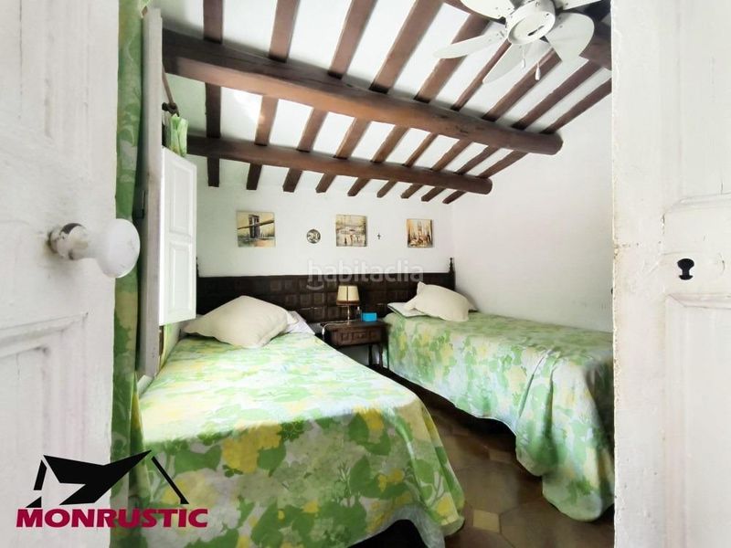 Foto ab360498-a589-44e7-9d77-290493c971a1. Masia amb piscina a Valls