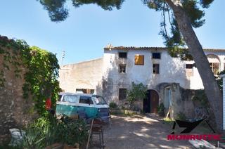 Masia a Vila-rodona. Masia de 600 m2 del siglo xiii a las afueras de vilarodona