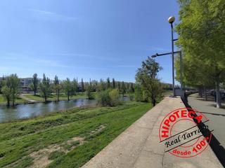 Pis a Rambla Ferran. Piso en primera planta con vistas al río  avenida segre, lleida