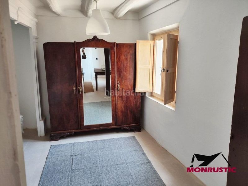 Foto 1876bce5-dcaf-4f44-b4c6-2a686569d6b0. Casa amb aparcament a Montblanc