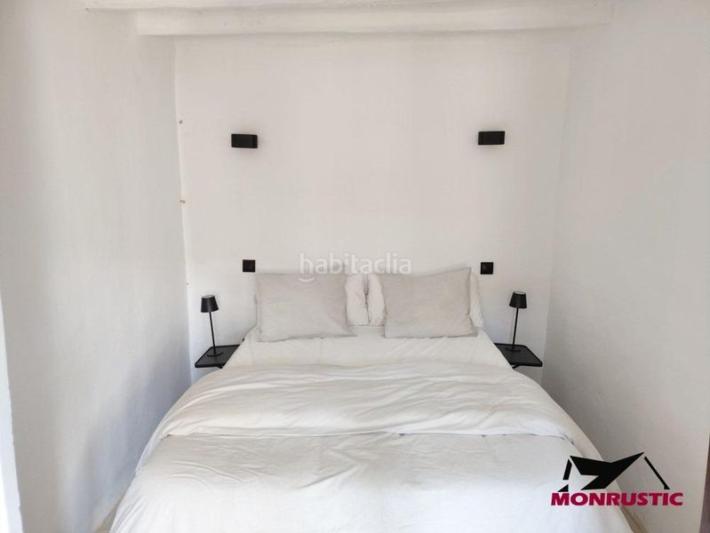 Foto c6f2e94b-d71e-4f21-af02-c3bbda9ee98a. Casa amb aparcament a Montblanc