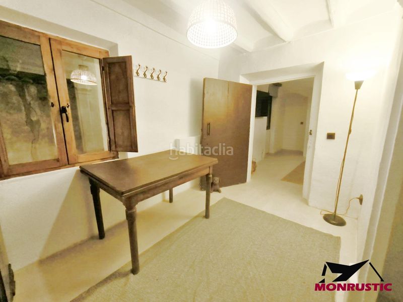 Foto f7d776be-c624-463f-a3ae-dc86cb443c90. Casa amb aparcament a Montblanc