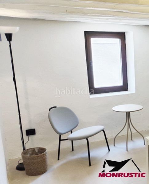 Foto f8742e16-5022-43ca-824c-c5f3025eb1c6. Casa amb aparcament a Montblanc