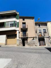 Casa adossada a Castelldans. Encantadora casa de pueblo en venta con amplios espacios y jardí