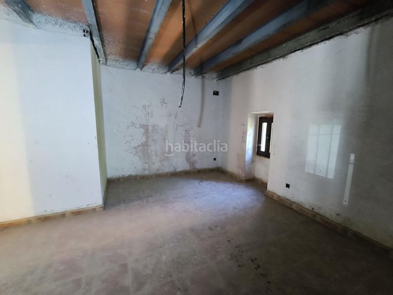 Foto 7fe365f1-269f-4db5-a56d-c6c892fe8bc8. Casa adossada a Castelldans