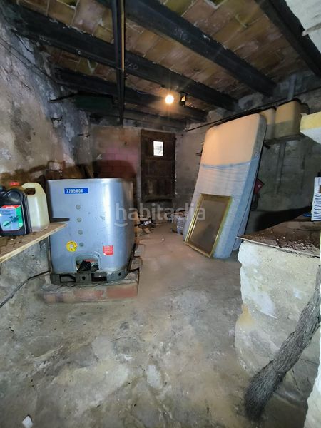 Foto c7419b4f-21fe-4bb0-aad5-b908797d3951. Casa adossada a Albagés (L´)