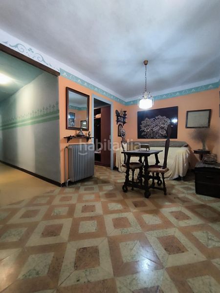 Foto a8539183-f583-4db7-a5b2-44cdf6086c2f. Casa adossada a Albagés (L´)