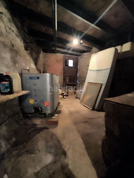 Foto d4e4f72c-e743-4e7d-92b8-10631d033544. Casa adossada a Albagés (L´)