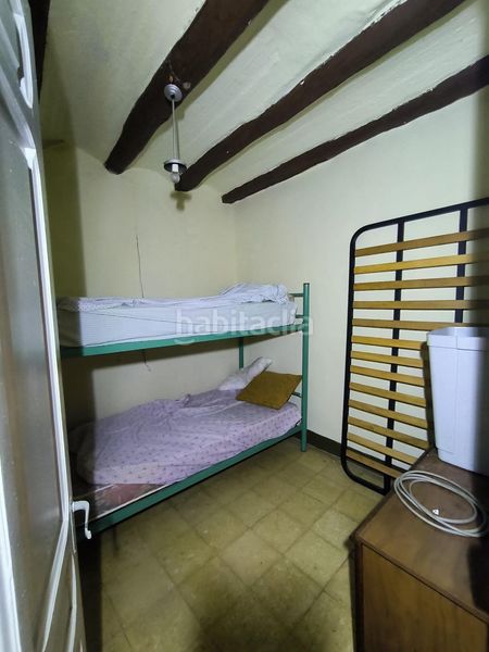 Foto fab5d89d-ff21-47ec-8189-8bd4a7d5fe37. Casa adossada a Albagés (L´)