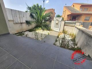 Semi detached house in Valls. Nueva oportunidad en valls! chalet en venta, le hacemos hipoteca