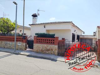 Terreno residencial en Santa Oliva. Chalet independiente en santa oliva  urb. les pedreres