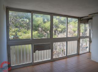 Pis a Sant Salvador. Piso con terraza y tres dormitorios en sant salvador