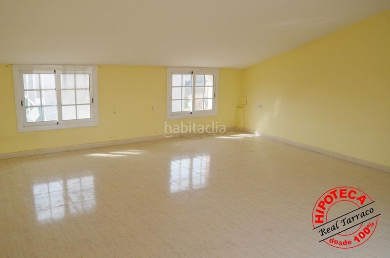 Foto 58cc0303-f443-4c5b-8eb3-03108184138d. Casa adossada amb aparcament piscina a Calafell poble Calafell