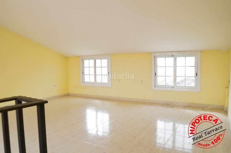 Foto b3c7a585-f049-4190-b6f5-215bb3d384c0. Casa adossada amb aparcament piscina a Calafell poble Calafell