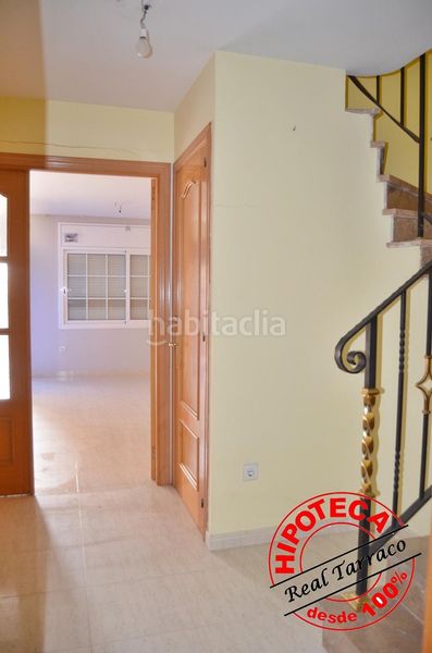 Foto c966888c-b4e2-4939-aa20-64ede1f5807d. Casa adossada amb aparcament piscina a Calafell poble Calafell