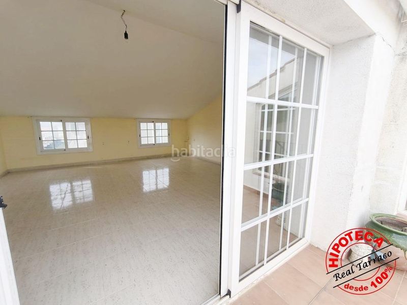 Foto cf99b260-b091-4f12-9d69-9dd94449ee3d. Casa adossada amb aparcament piscina a Calafell poble Calafell
