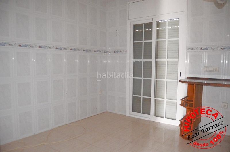 Foto dc6a349e-634a-4a8e-9d77-a79285a076da. Casa adossada amb aparcament piscina a Calafell poble Calafell