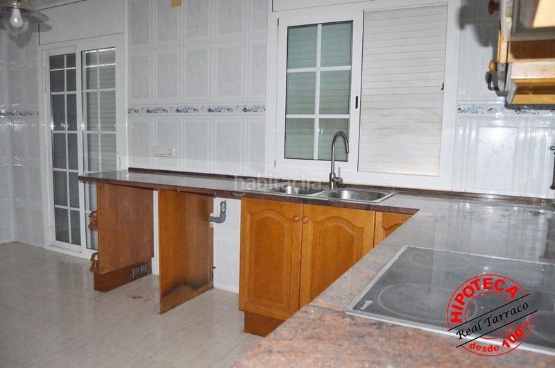Foto e392f929-cd03-498f-a2da-efc1b0b5d880. Casa adossada amb aparcament piscina a Calafell poble Calafell