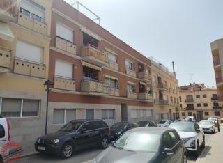 Rez-de-chaussée à Sant Martí Sarroca. Planta baja con jardín privado y tres dormitorios en excelente e