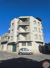 Appartement à Grau - Quintanes. Amplio piso de 4 dormitorios en amposta  oportunidad bancaria