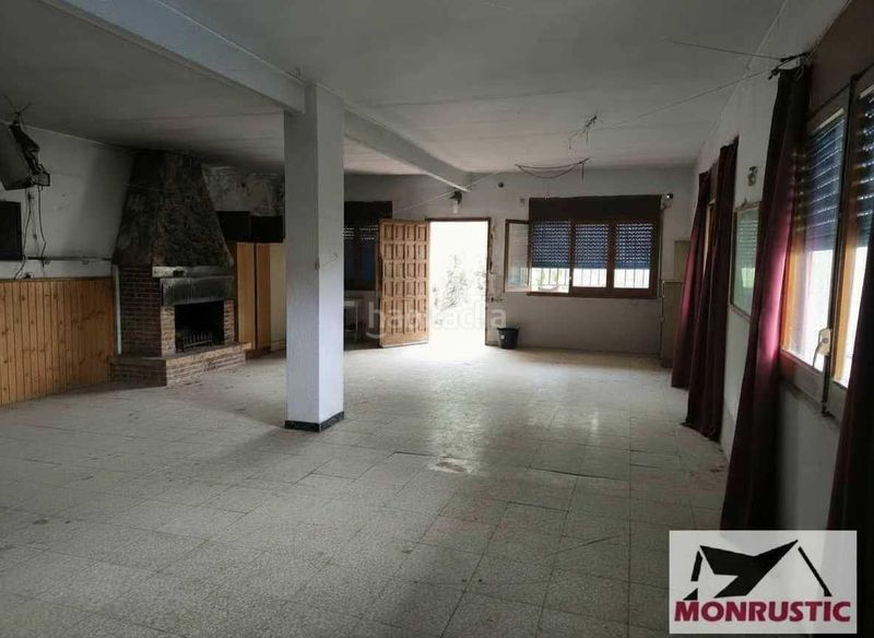 Foto aa092158-241d-4a26-bb7e-9deb97da22a0. Masia a Masllorenç