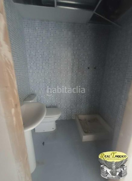 Foto e1101f4e-e6e2-4222-bf87-db2589874293. Edificio in Vila-rodona